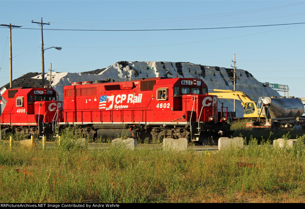 Ex-Milwaukee Road GP40 CP 4602 on the Lake Patrol